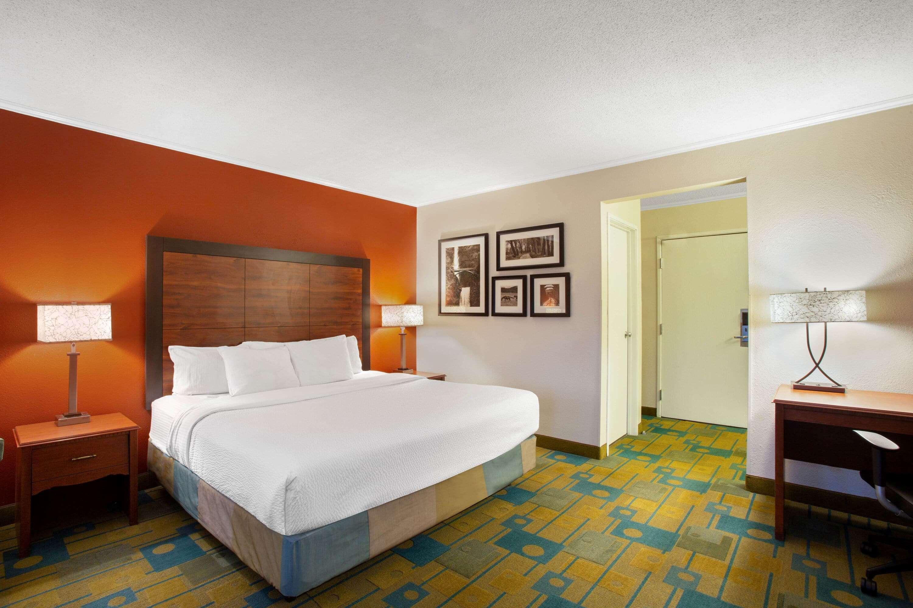 La Quinta Inn By Wyndham Auburn Worcester Exterior photo